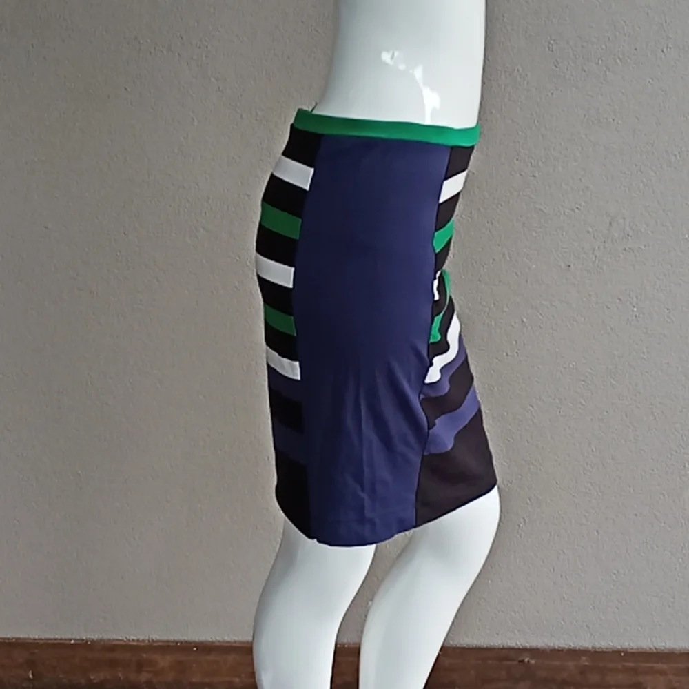 French Connection skirt size 8 - Picture 2 of 4